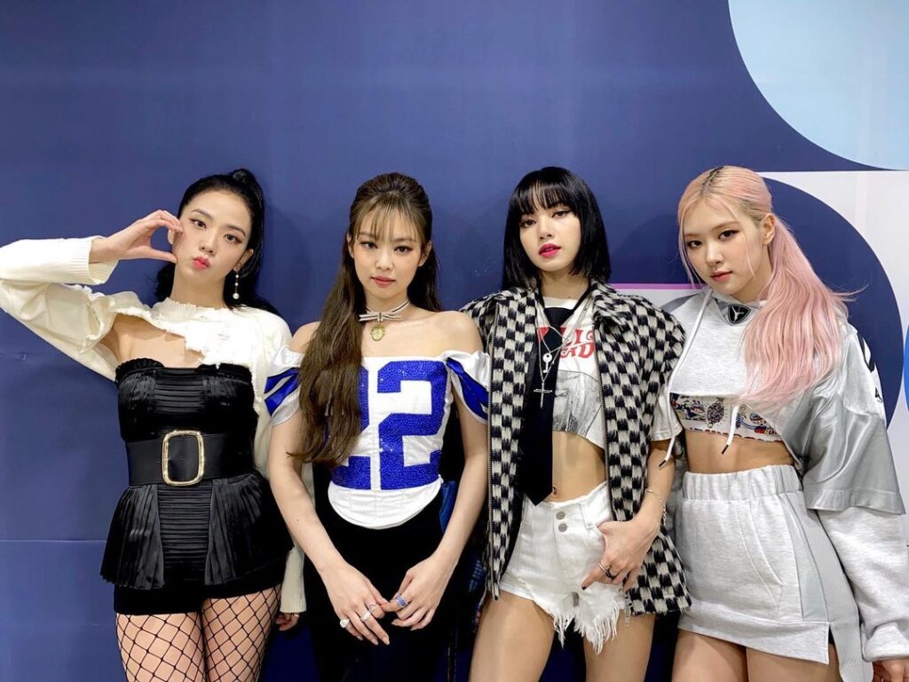 BLACKPINK(ブラックピンク)【2022最新】 メンバー、人気順、年齢順紹介 | Rissblog 【K-pop情報】